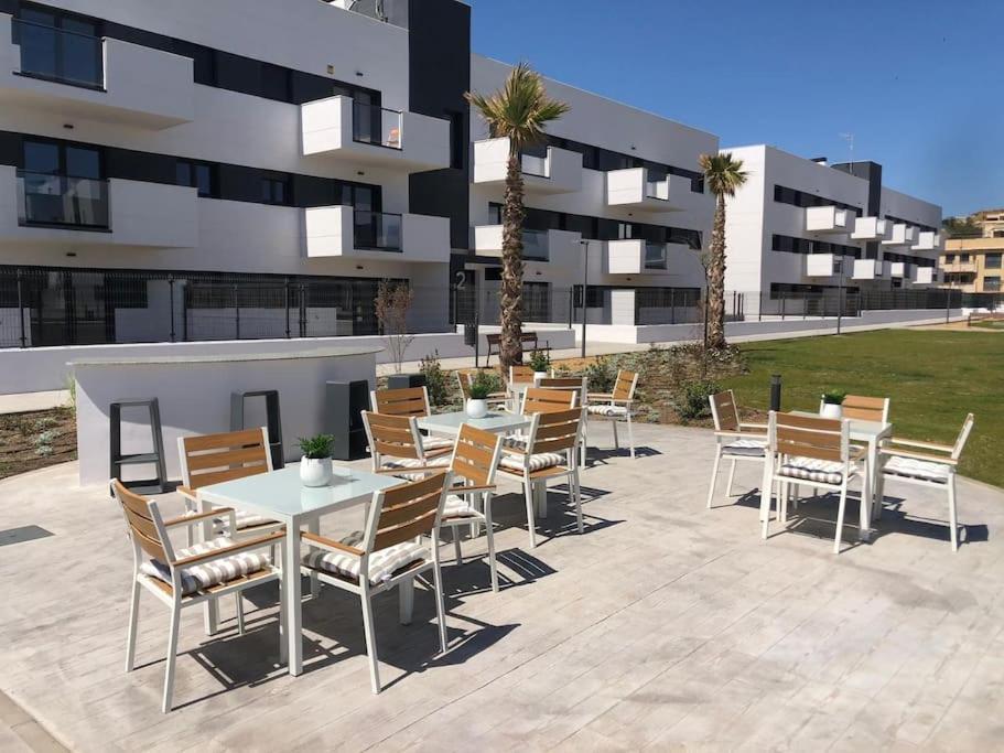 Bajo Con Jardin En Primera Linea De Playa Μάλαγα Εξωτερικό φωτογραφία